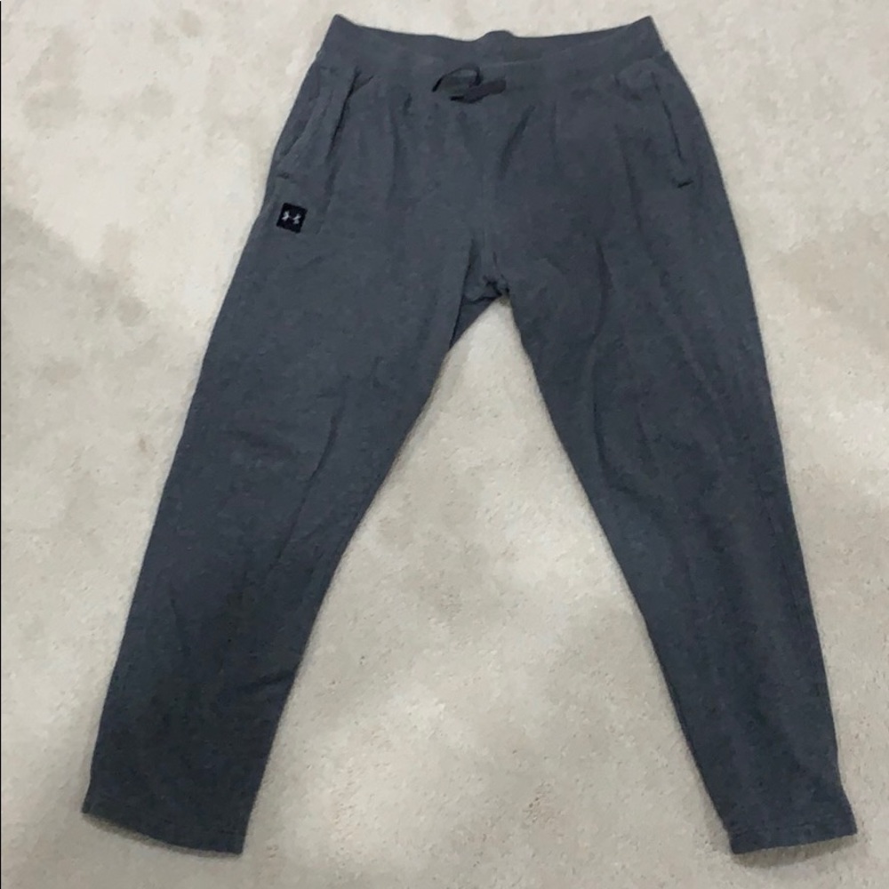 UA SWEATPANTS SIZE XL